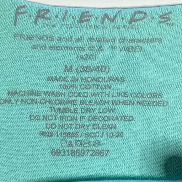 “FRIENDS” official T.V. show tee! ☕️💙🛋 - Picture 2 of 3